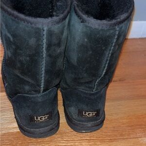 UGG black boot